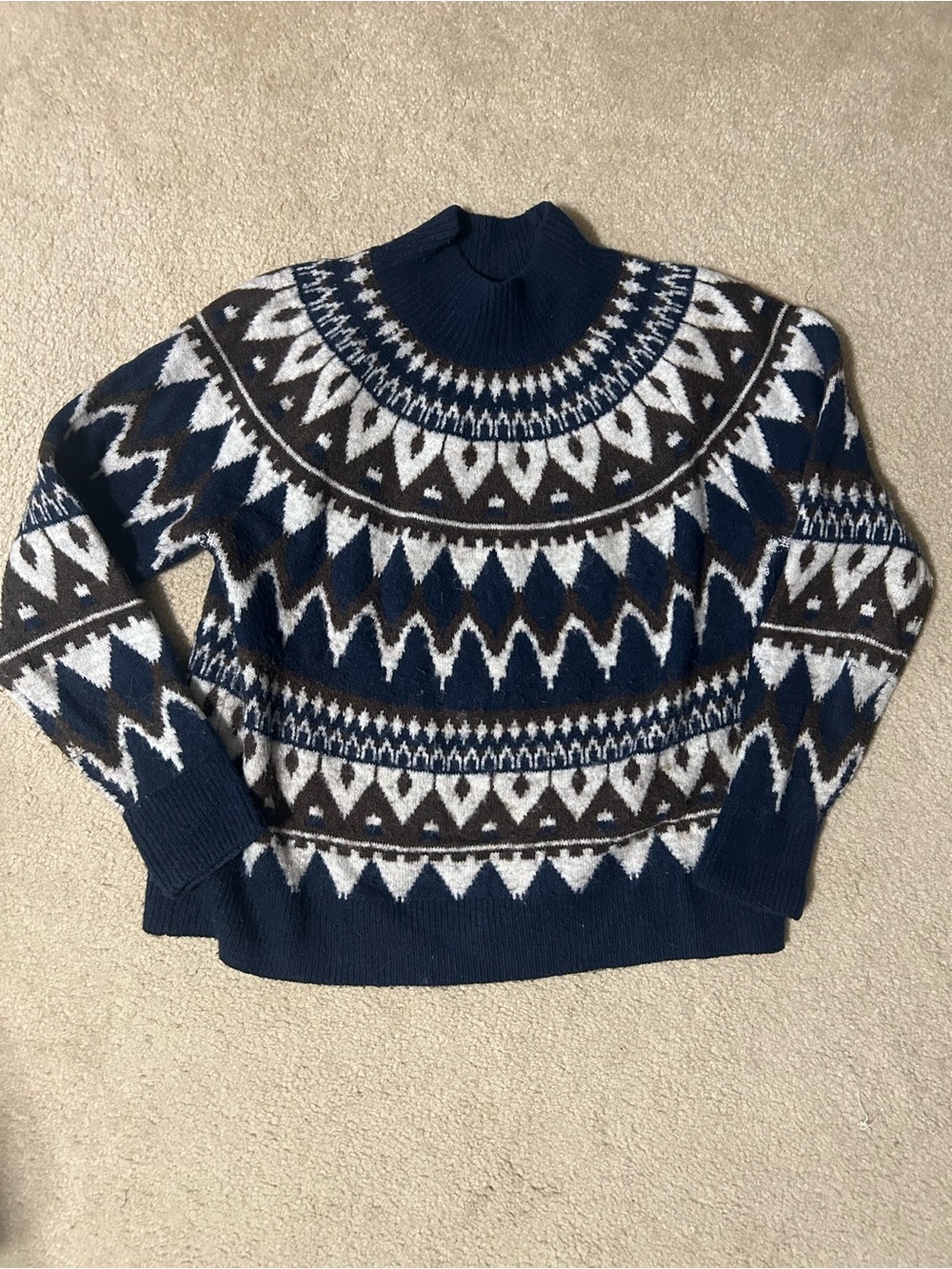 Evereve navy blue sweater small